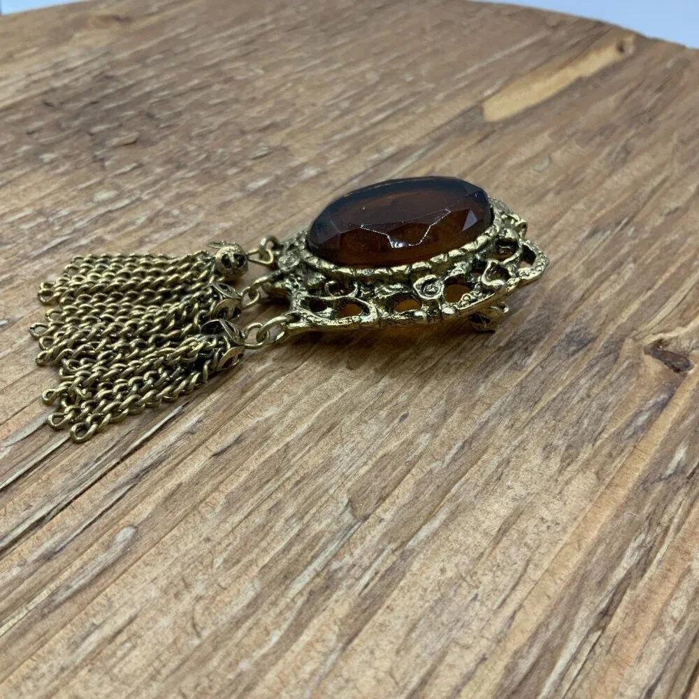 Cameo Vintage Etched Carved Glass Root Beer Gold Tone Tassel Brooch Pendant
